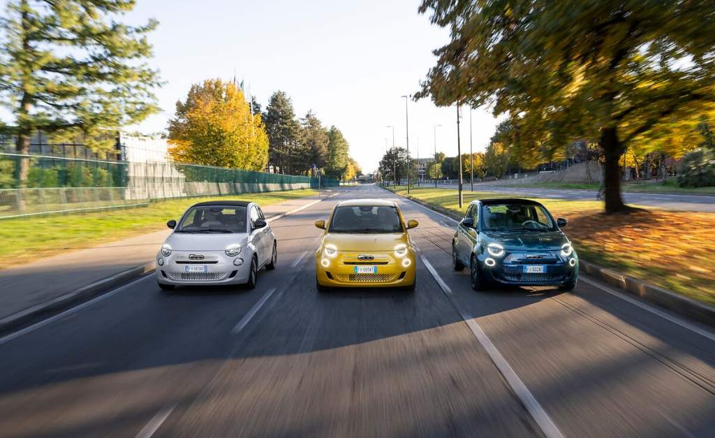 Fiat 500 Ibrida: la piccola che doveva salvare&nbsp;Mirafiori