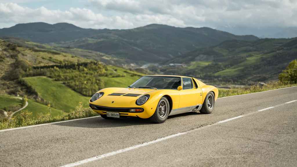 Miura, 60 anni: l’auto nata di nascosto che inventò la&nbsp;supercar